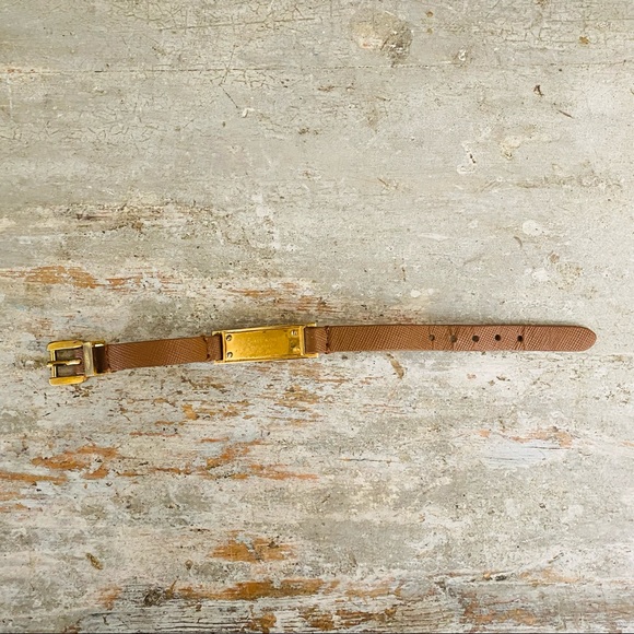 ♥️ Michael Kors ♥️ Gold & Tan Logo Bracelet - Picture 4 of 9